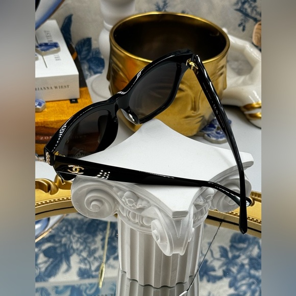 🆕 CHANEL 🧿 NWOT  Square Acetate Polarized Pearl CC Square Sunglasses, 5482-H - Picture 7 of 16